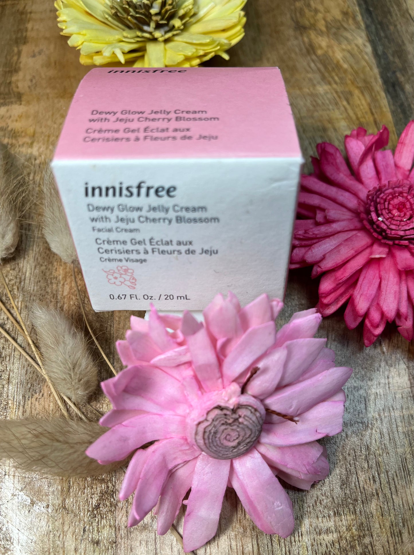 INNISFREE CREME GEL ECLAT AUX CERISIERS A FLEURS DE JEJU