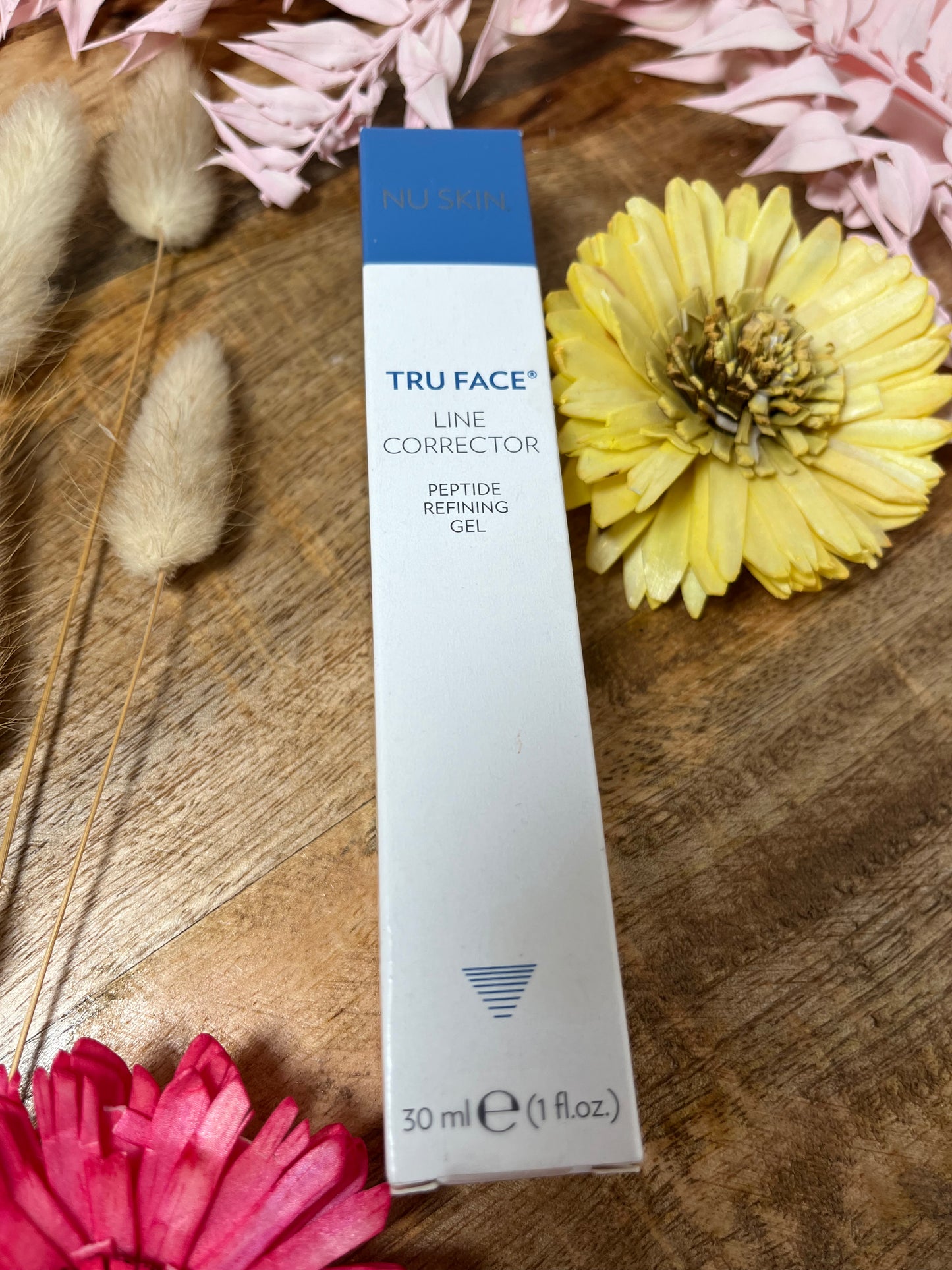 NU SKIN TRU FACE LINE CORRECTOR