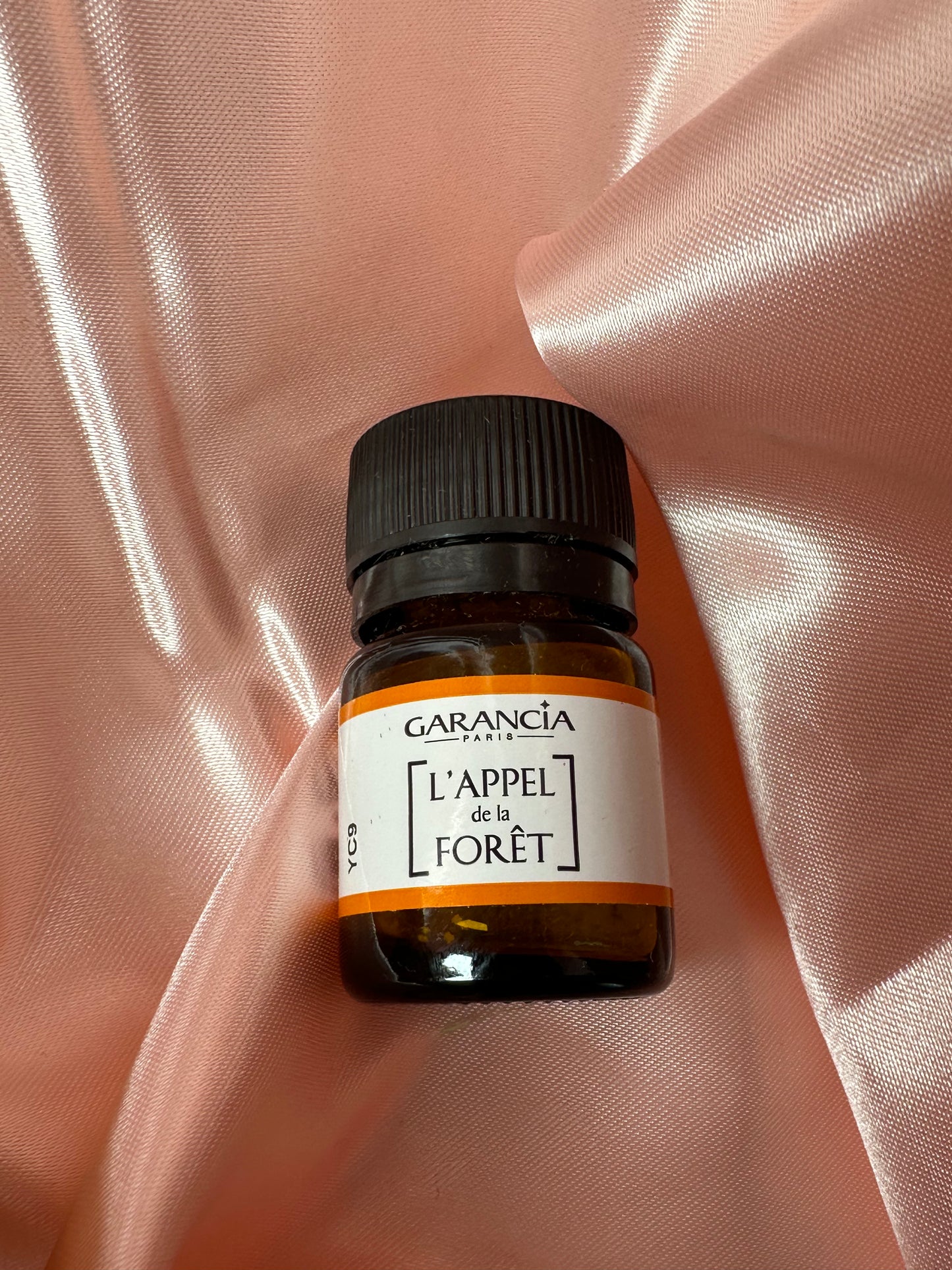 GARANCIA COFFRET - L'APPEL DE LA FORET - Sérum Double Phase 8ml + La Poudre Magique 1g