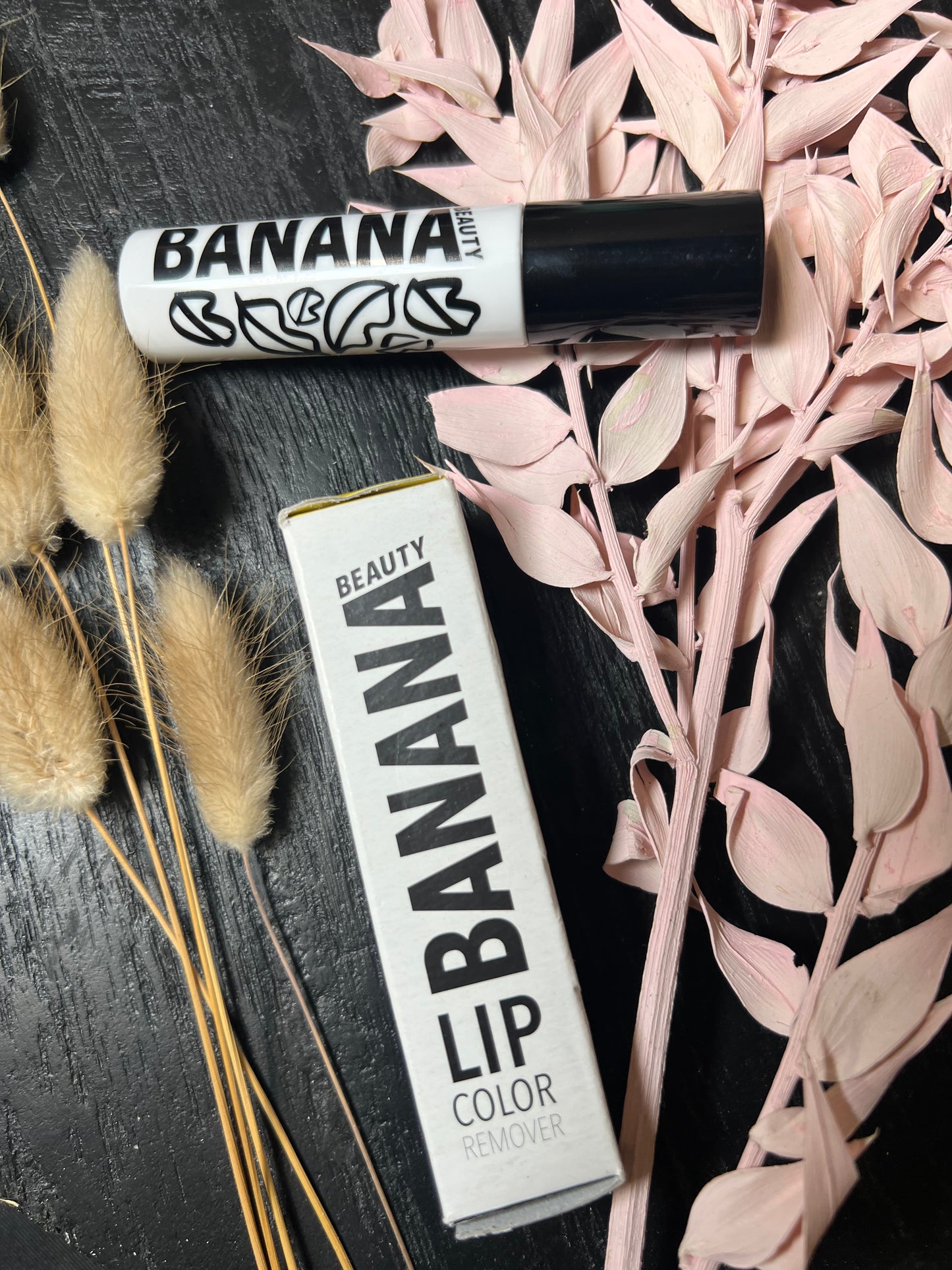 BANANA LIP COLOR REMOVER